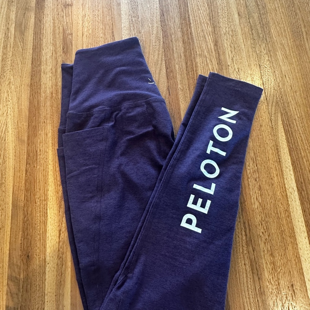 Peloton workout leggings